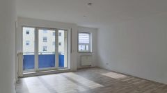 bezugsfertige 1-Zimmer-Wohnung mit separater Küche, Aufzug und Balkon, Hausmeisterdienste inkl.